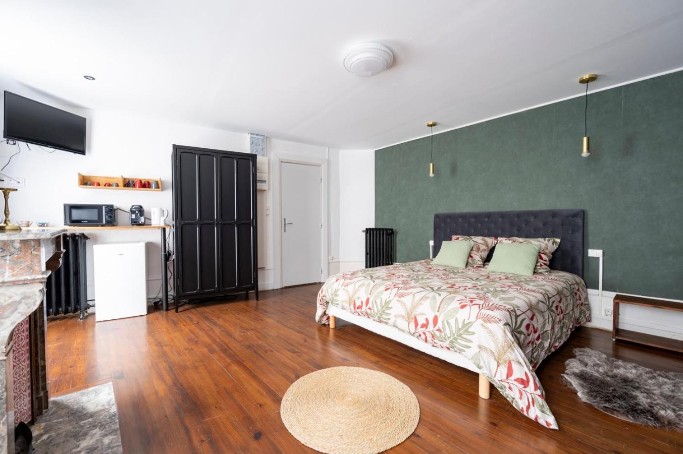 Appartement Spacieux Et Elegant Avec Jardin Montivilliers Exterior photo